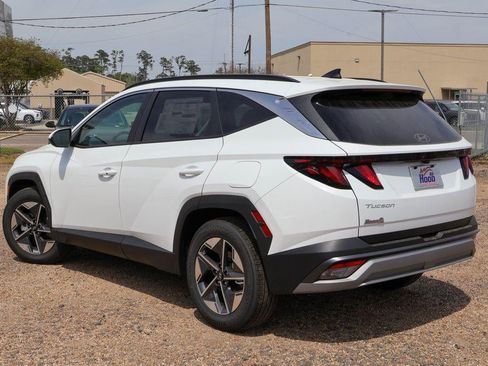 New 2026 Hyundai Tucson SEL image 2