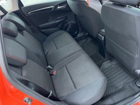 Used 2018 Honda Fit Sport image 15
