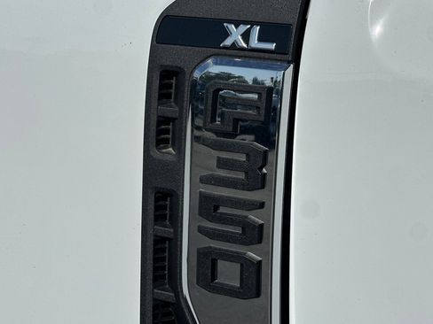 New 2025 Ford F350 XL w/ XL Chrome Package image 23