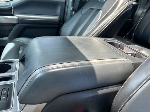 Used 2019 Ford F150 Platinum w/ Equipment Group 701A Luxury AWD/4WD image 39