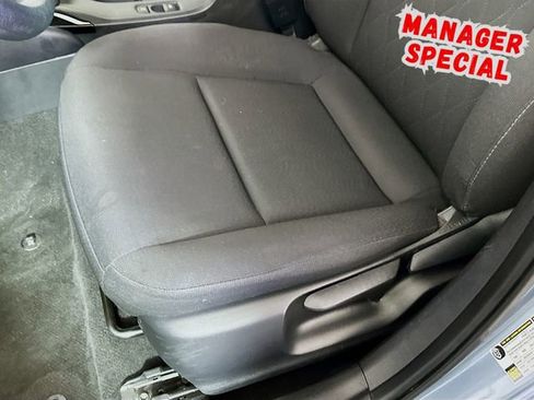 Used 2023 Toyota Corolla LE FWD image 21