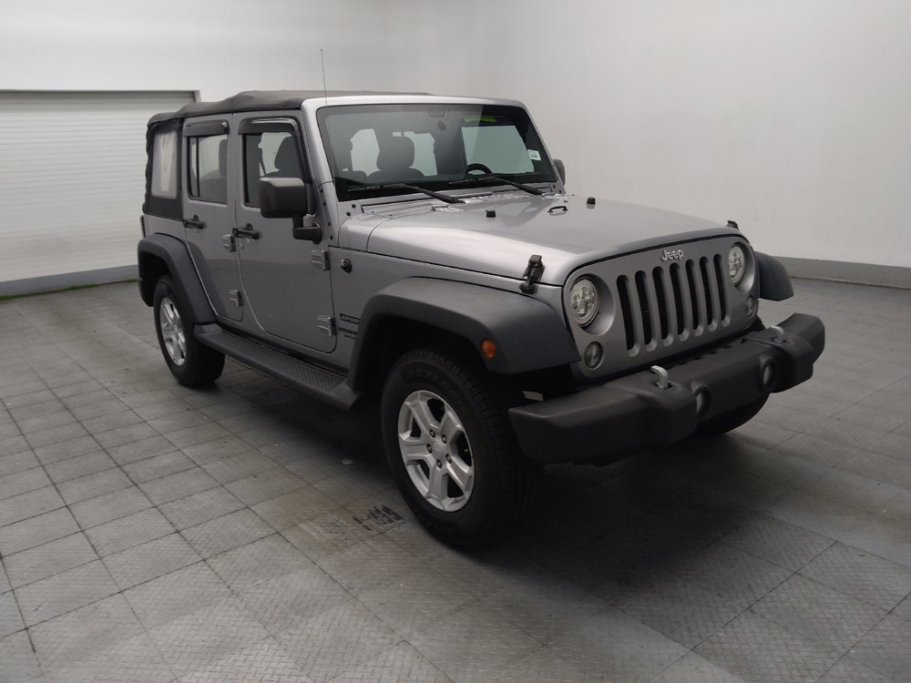 Used 2015 Jeep Wrangler Unlimited Sport w/ Connectivity Group AWD/4WD image 13