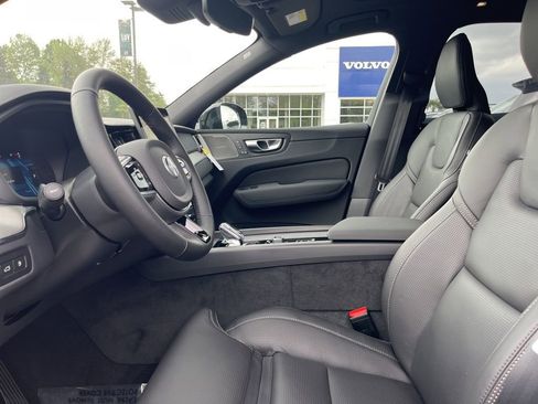 New 2026 Volvo XC60 T8 Ultra w/ Climate Package AWD/4WD image 4