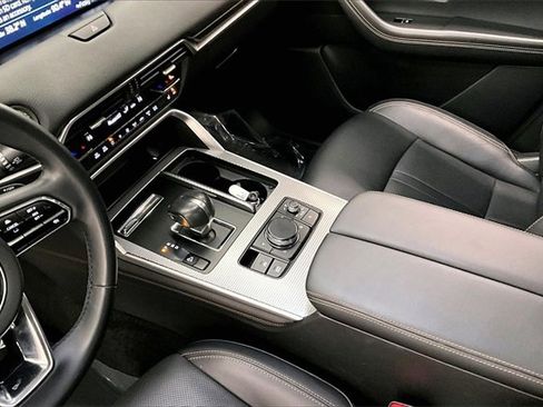 Used 2025 MAZDA CX-90 3.3 Turbo w/ Preferred Package image 13