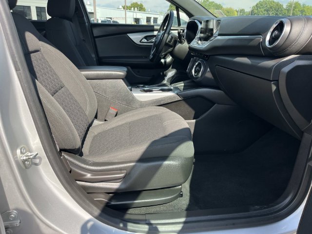 Used 2020 Chevrolet Blazer LT FWD image 26