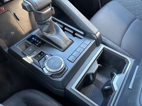 Used 2025 Toyota Tacoma SR5 image 18