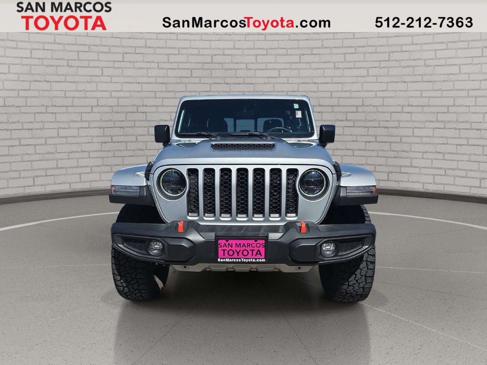 Used 2023 Jeep Gladiator Mojave w/ LED Lighting Group AWD/4WD image 2