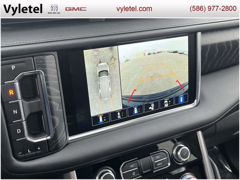 Used 2023 GMC Yukon Denali image 30