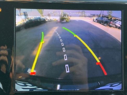 Used 2019 Jeep Grand Cherokee Altitude RWD image 12