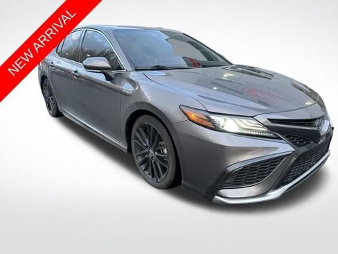 Used 2021 Toyota Camry XSE w/ Navigation Upgrade Package image 1