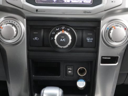 Used 2014 Toyota 4Runner SR5 image 21