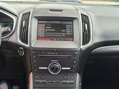 Used 2015 Ford Edge Titanium w/ Equipment Group 302A AWD/4WD image 37