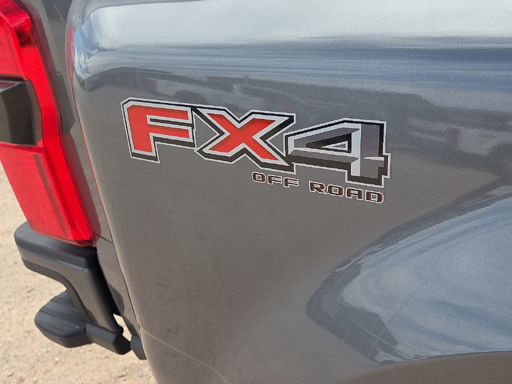 New 2027 Ford F450 Platinum w/ FX4 Off-Road Package AWD/4WD image 16
