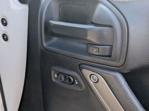 Used 2018 Jeep Wrangler Sport w/ Quick Order Package 24W image 47