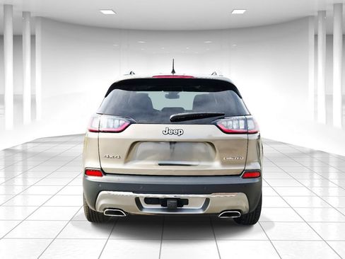 Used 2019 Jeep Cherokee Limited w/ Luxury Group image 4