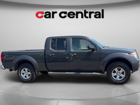 Used 2013 Nissan Frontier SV AWD/4WD image 8