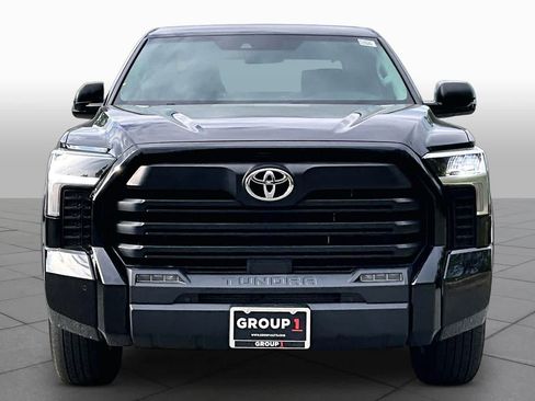 Used 2023 Toyota Tundra SR5 w/ SR5 Convenience Package AWD/4WD image 4