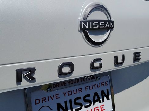 New 2026 Nissan Rogue SV FWD image 3