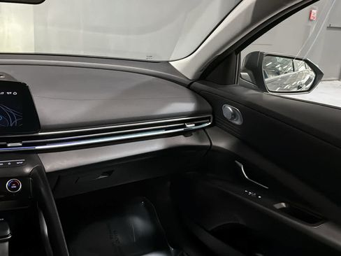 Used 2024 Hyundai Elantra SEL FWD image 23