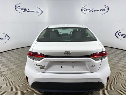 Certified 2023 Toyota Corolla LE FWD image 5