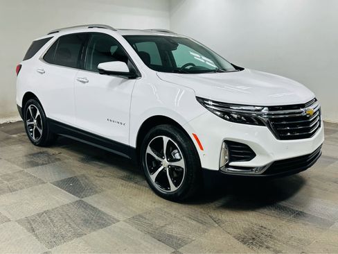 Used 2024 Chevrolet Equinox Premier AWD/4WD image 1