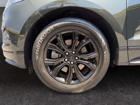 Used 2022 Ford Edge SE w/ Black Appearance Package image 14