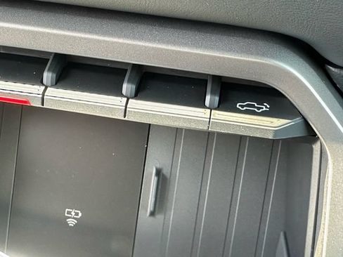 New 2026 Toyota Tundra Platinum AWD/4WD image 19