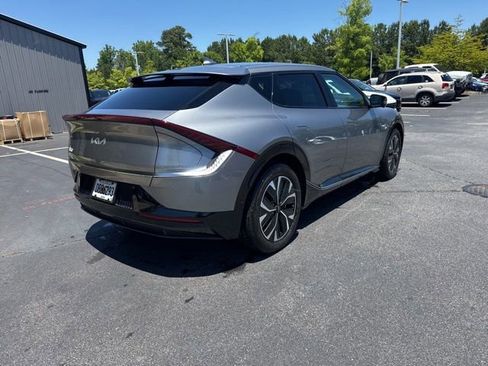 Used 2024 Kia EV6 Wind w/ Wind Technology Package RWD image 5
