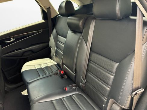 Used 2019 Kia Sorento EX FWD image 15