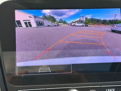 Used 2024 Chevrolet Malibu LT FWD image 19