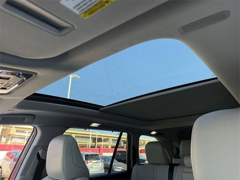 Used 2024 Toyota Grand Highlander Limited image 24