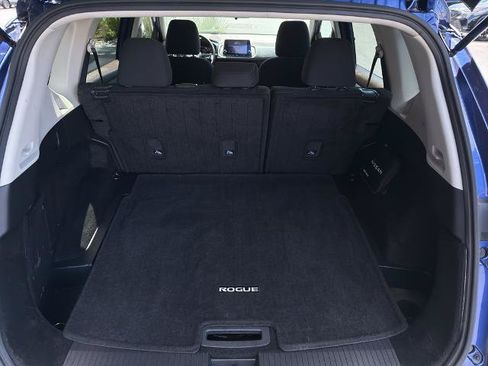 Used 2023 Nissan Rogue S AWD/4WD image 7