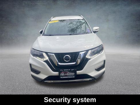 Used 2017 Nissan Rogue S w/ S Appearance Package AWD/4WD image 10