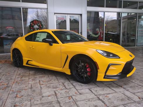 New 2026 Toyota GR86 YUZU Limited image 3