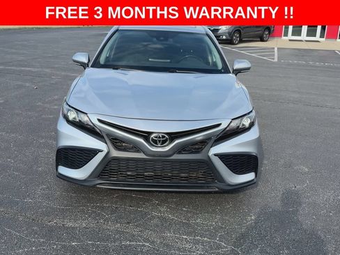 Used 2023 Toyota Camry SE w/ Cold Weather Package FWD image 3