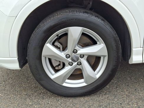 Used 2020 Audi Q3 2.0T Premium w/ Convenience Package image 9