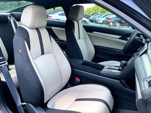 Used 2017 Honda Civic LX image 7