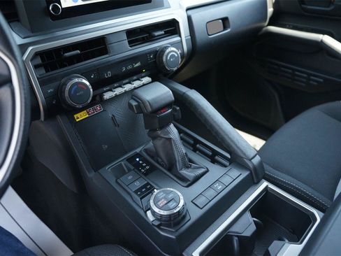 Used 2025 Toyota 4Runner TRD Off-Road AWD/4WD image 28