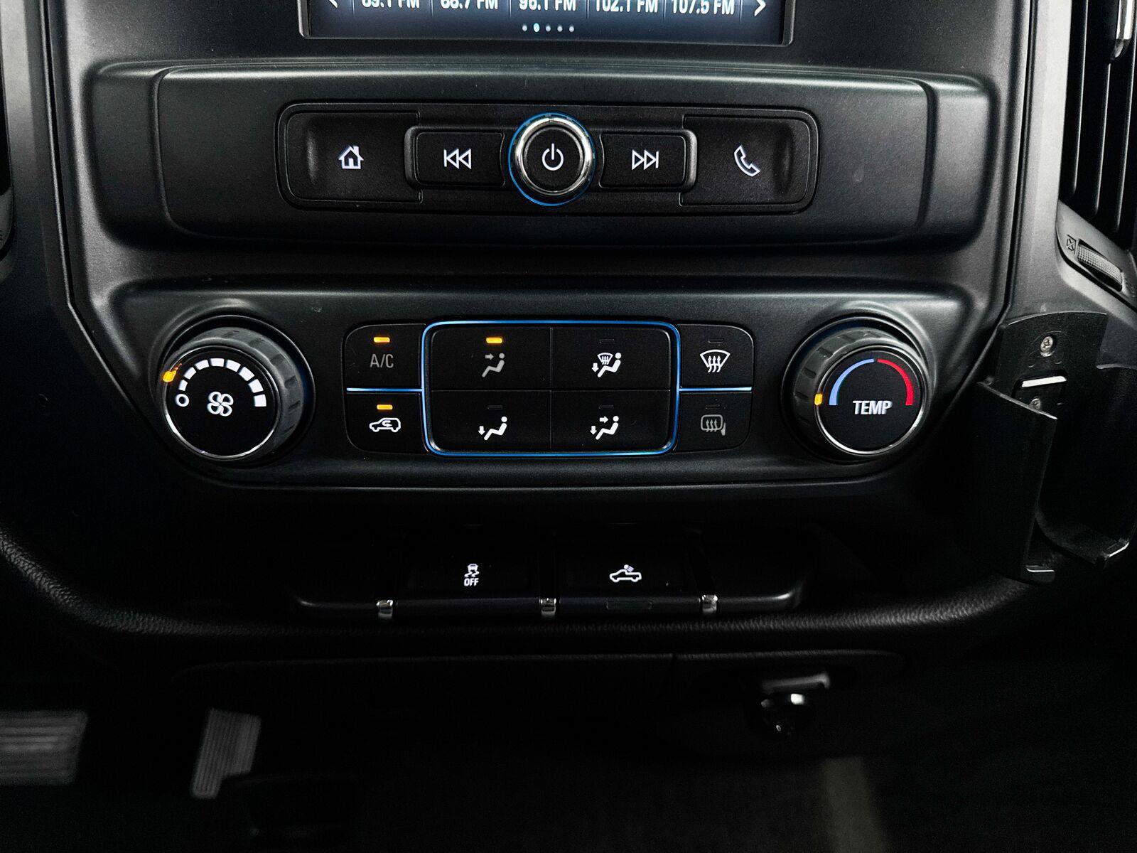 Used 2018 Chevrolet Silverado 1500 W/T w/ WT Fleet Convenience Package AWD/4WD image 17