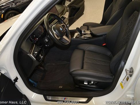 Used 2022 BMW 530i w/ M Sport Package image 14