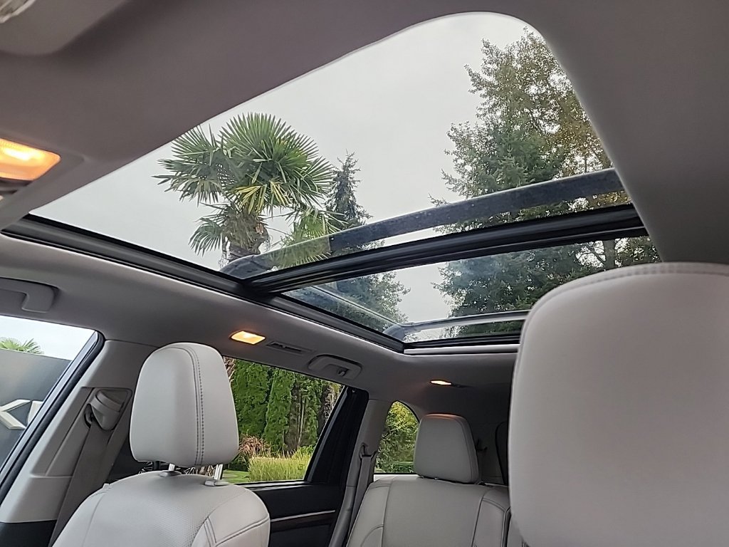 Used 2016 Toyota Highlander Limited Platinum AWD/4WD image 13