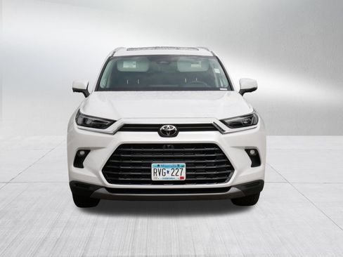 Used 2025 Toyota Grand Highlander AWD Hybrid image 2