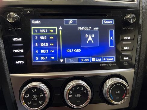 Used 2017 Subaru Crosstrek 2.0i Premium image 23