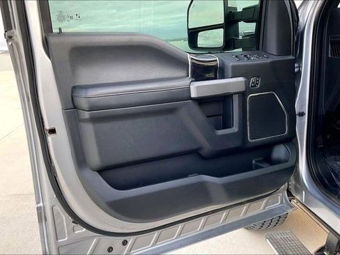 Used 2020 Ford F250 Platinum w/ FX4 Off-Road Package image 29