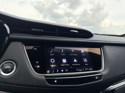 Used 2025 Cadillac XT5 Luxury AWD/4WD image 32