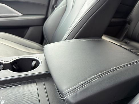 Certified 2026 Acura MDX w/ Technology Package FWD image 29