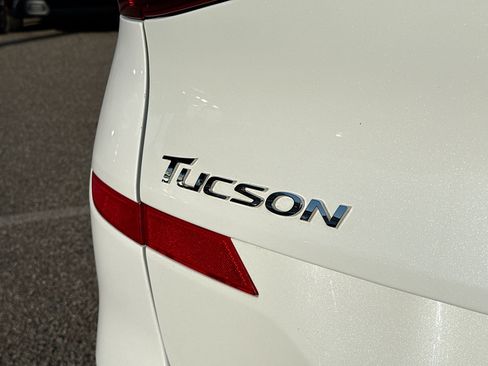 Used 2019 Hyundai Tucson Limited w/ Cargo Package image 11