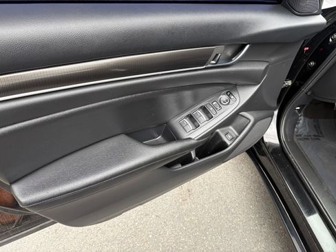 Used 2019 Honda Accord Sport image 15