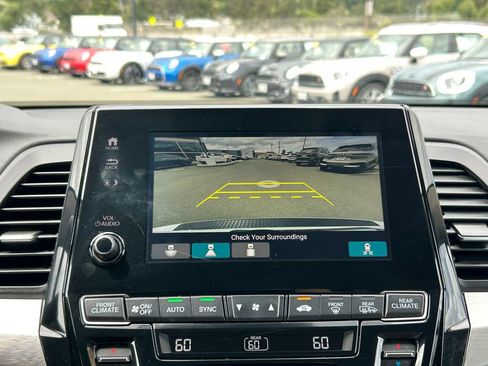 Used 2023 Honda Odyssey EX-L image 23