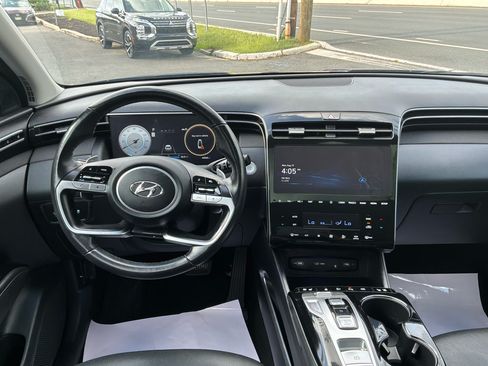 Used 2023 Hyundai Tucson Limited AWD/4WD image 16